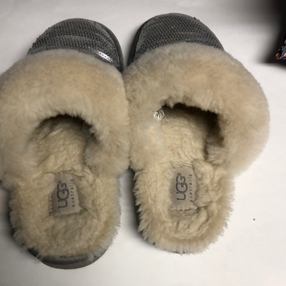 Ugg slippers - Picture 2 of 4
